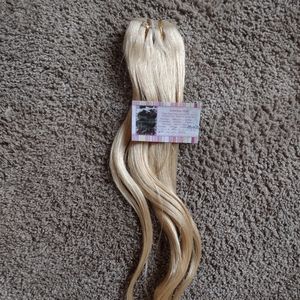 18" Bundle of human hair